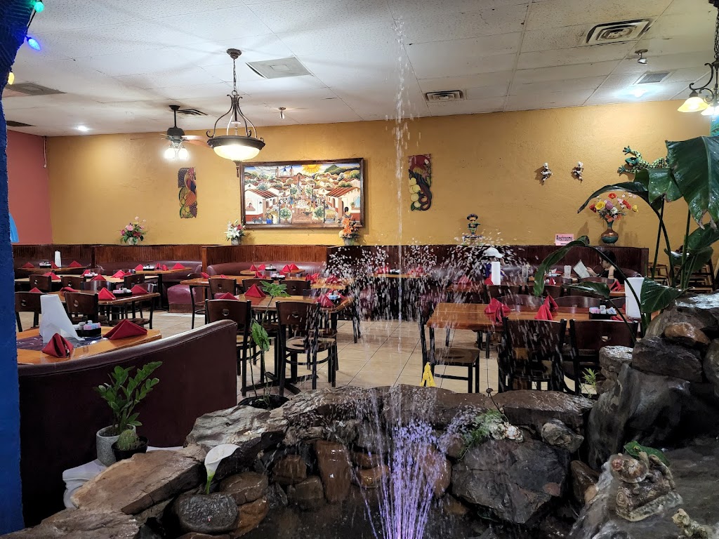 Las Margaritas 75935