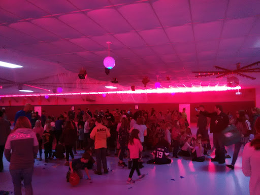 Amusement Center «High Roller Skating Center of La Crosse», reviews and photos, 3624 East Ave S, La Crosse, WI 54601, USA