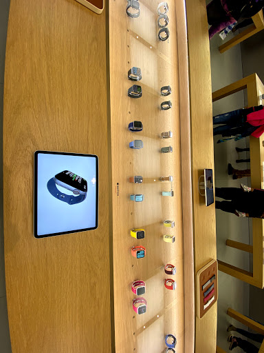 Computer Store «Apple Barton Creek», reviews and photos, 2901 S Capital of Texas Hwy, Austin, TX 78746, USA