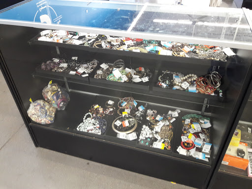 Thrift Store «99th & Camelback Goodwill Retail Store & Donation Center», reviews and photos, 10005 W Camelback Rd, Phoenix, AZ 85037, USA