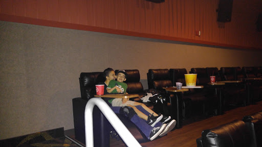 Movie Theater «Regal Cinemas Bolingbrook 12», reviews and photos, 1221 W Boughton Rd, Bolingbrook, IL 60440, USA