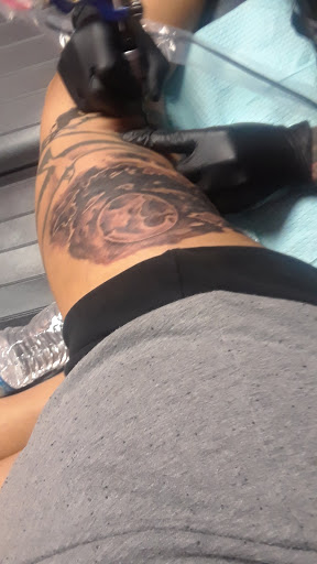 Tattoo Shop «Bad Habits Tattoo Studio», reviews and photos, 1502 Callaghan Rd, San Antonio, TX 78228, USA