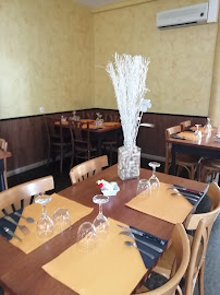 Atmosphère du Restaurant familial Au Restau Dix Vins à Domérat - n°20