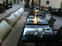 Atmosphère du Restaurant La Terrasse à Brando - n°3