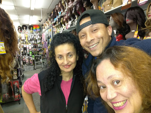 Beauty Supply Store «D J Beauty Supply», reviews and photos, 8211 N Florida Ave, Tampa, FL 33604, USA