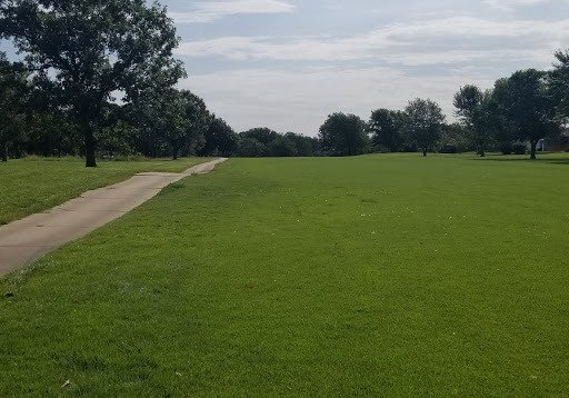 Golf Course «Western Hills Golf Club - GreatLife Golf & Fitness», reviews and photos, 8533 SW 21st St A, Topeka, KS 66615, USA