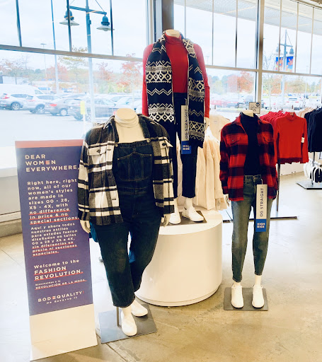 Clothing Store «Old Navy», reviews and photos, 90 Pleasant Valley St, Methuen, MA 01844, USA