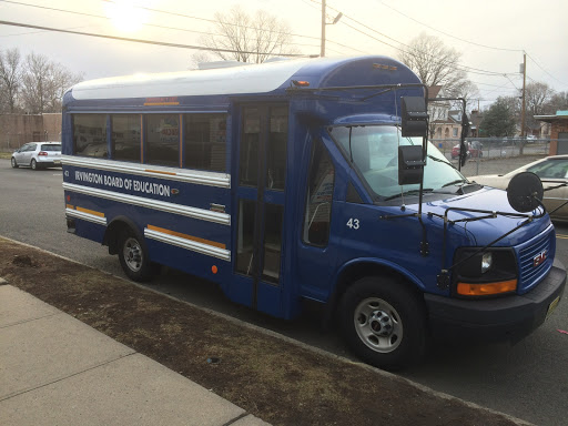 Auto Body Shop «Maaco Collision Repair & Auto Painting», reviews and photos, 1000 E Elizabeth Ave, Linden, NJ 07036, USA