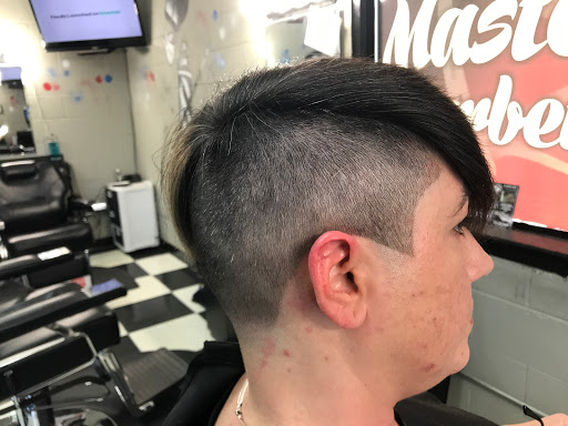 Barber Shop «Hats Off Classic Barber Shop», reviews and photos, 2400 Antioch Pike d, Antioch, TN 37013, USA