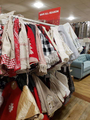 Department Store «T.J. Maxx and HomeGoods», reviews and photos, 35 Talcottville Rd, Vernon, CT 06066, USA