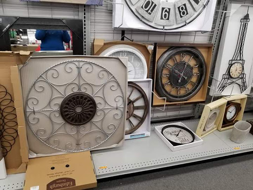 Clothing Store «Burlington Coat Factory», reviews and photos, 6875 Southland Dr, Middleburg Heights, OH 44130, USA