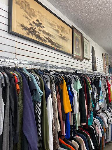 Thrift Store «Casa De Kathy Thrift Store», reviews and photos, 31901 Camino Capistrano, San Juan Capistrano, CA 92675, USA