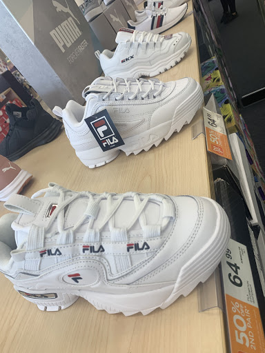 Shoe Store «Rack Room Shoes», reviews and photos, 1985 E Main St #1, Spartanburg, SC 29307, USA