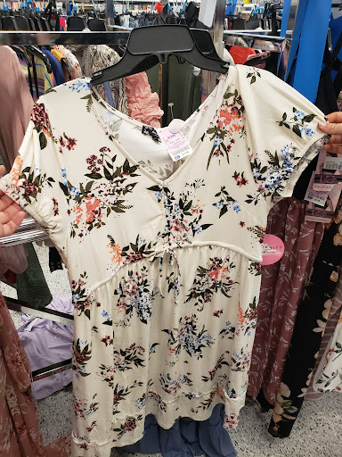 Clothing Store «Ross Dress for Less», reviews and photos, 12680 W Sunrise Blvd, Sunrise, FL 33323, USA