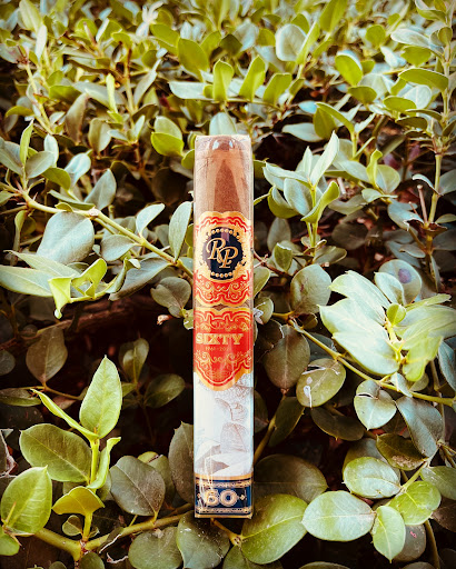 Tobacco Shop «Cigar House & Discount», reviews and photos, 1720 N Moorpark Rd, Thousand Oaks, CA 91360, USA