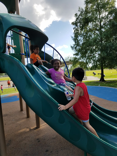 Golf Course «Glenbrook Park Golf Course», reviews and photos, 8205 N Bayou Dr, Houston, TX 77017, USA