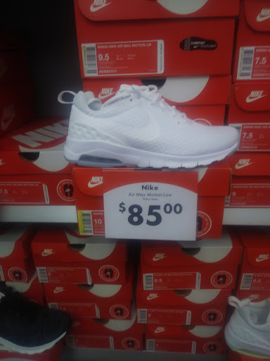 Shoe Store «Shoe Carnival», reviews and photos, 65 S 69th St, Upper Darby, PA 19082, USA