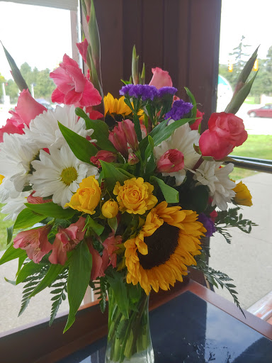 Florist «Flower Peddler», reviews and photos, 38350 Garfield Rd, Charter Twp of Clinton, MI 48038, USA