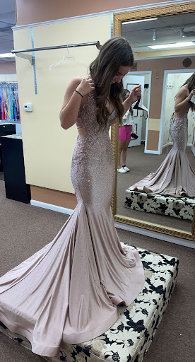 Dress Store «Stars Fashion», reviews and photos, 2063 Metro Pkwy, Sterling Heights, MI 48310, USA