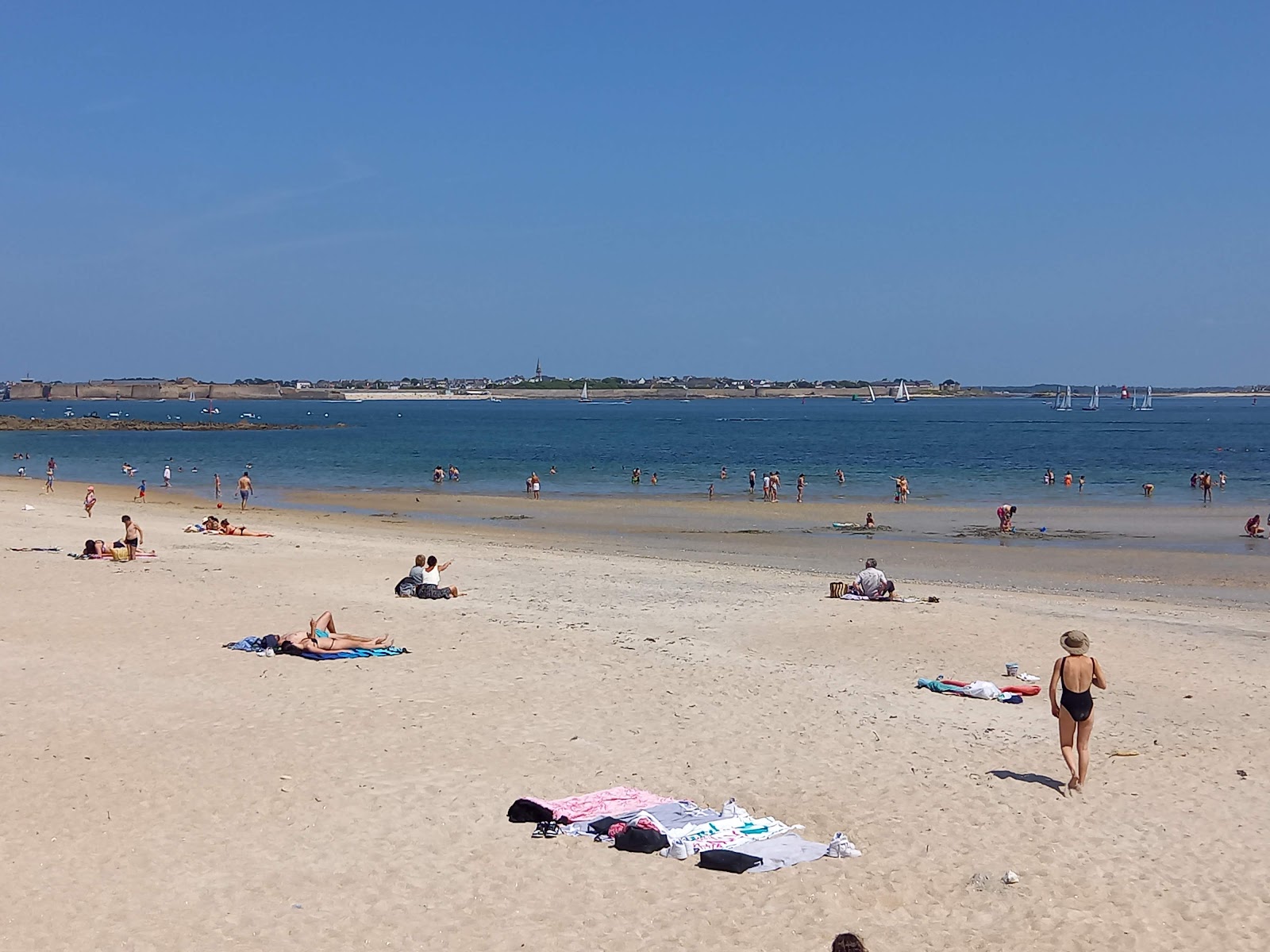 Foto von Plage de Locqueltas annehmlichkeitenbereich