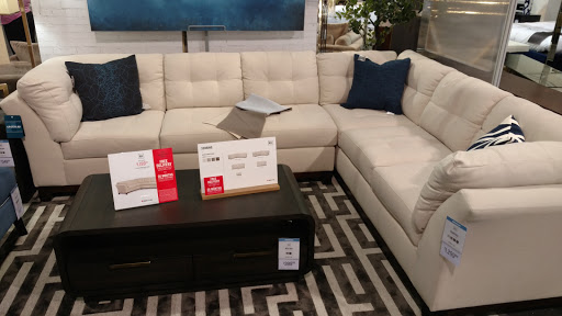 Furniture Store «Value City Furniture», reviews and photos, 945 E Lewis and Clark Pkwy, Clarksville, IN 47129, USA