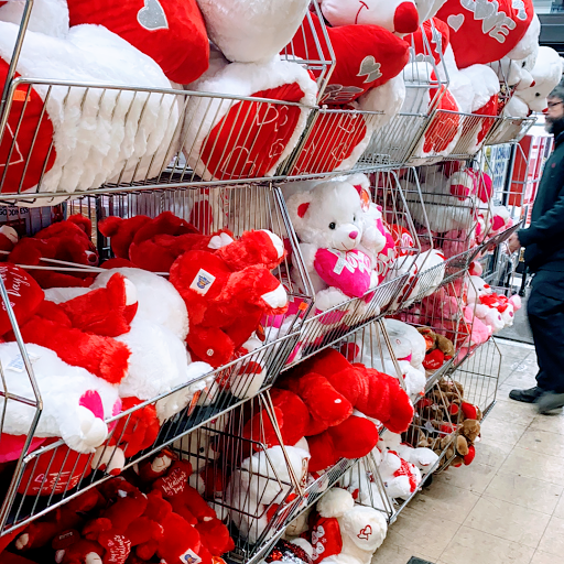 Dollar Store «Super Dollar Store», reviews and photos, 6835 Michigan Ave, Detroit, MI 48210, USA