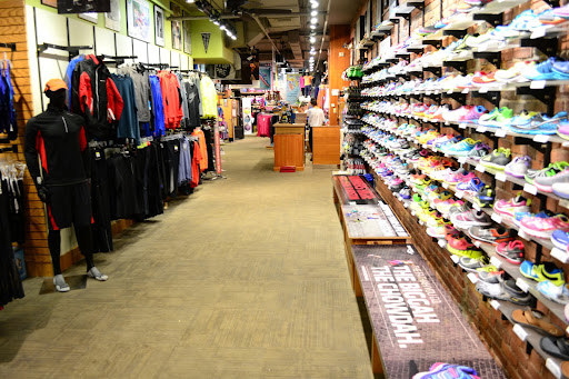 Sporting Goods Store «Marathon Sports», reviews and photos, 671 Boylston St, Boston, MA 02116, USA