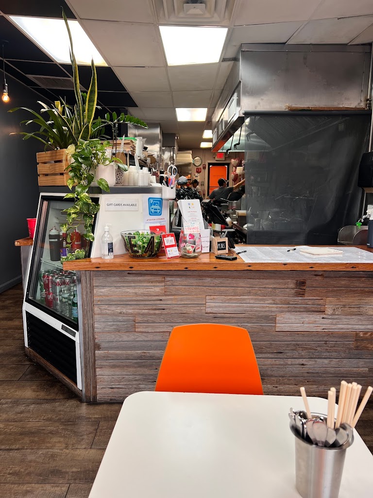 LeDu Thai Eatery 02460