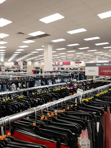 Clothing Store «Burlington Coat Factory», reviews and photos, 1402 SE Everett Mall Way, Everett, WA 98208, USA