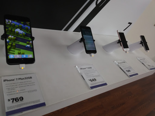 Cell Phone Store «MetroPCS Authorized Dealer», reviews and photos, MetroPCS Authorized Dealer, 1930 W Main St, Norristown, PA 19403, USA