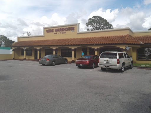 Shoe Store «Shoe Warehouse», reviews and photos, 933 Airport Pulling Rd S, Naples, FL 34104, USA