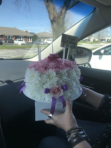 Florist «RosAmungThorns», reviews and photos, 2030 S Stewart Ave #112, Springfield, MO 65804, USA