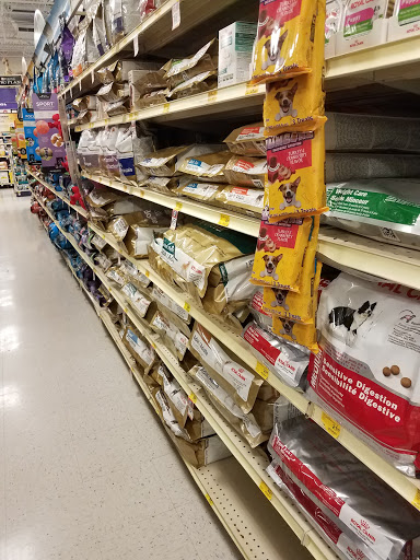 Pet Supply Store «PetSmart», reviews and photos, 30 Malphrus Rd, Bluffton, SC 29910, USA
