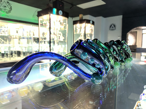 Tobacco Shop «Illuminati Smoke Shop», reviews and photos, 4425 Devine St, Columbia, SC 29205, USA