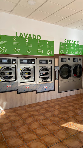 LAVANDERÍA AUTOSERVICIO ÚBEDA 3