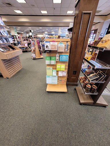 Book Store «Barnes & Noble», reviews and photos, 6134 S Westnedge Ave, Portage, MI 49002, USA