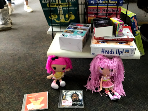 Thrift Store «Angel View Resale Store - Bermuda Dunes», reviews and photos, 77898 Country Club Dr # 91, Palm Desert, CA 92211, USA