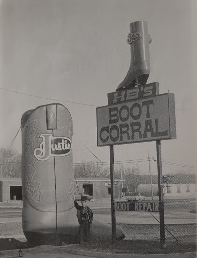 Shoe Store «Boot Corral», reviews and photos, 3003 Porter Wagoner Blvd, West Plains, MO 65775, USA