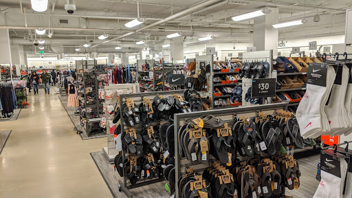 Department Store «Nordstrom Rack Manhasset Center», reviews and photos, 1400 Northern Blvd, Manhasset, NY 11030, USA