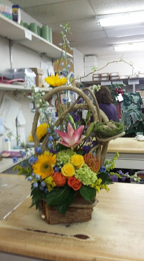 Florist «McBride Florist», reviews and photos, 805 6th Ave SE, Decatur, AL 35601, USA