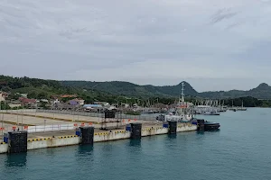 Dermaga 3 Pelabuhan Bakauheni image