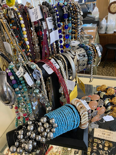 Thrift Store «Council Thrift», reviews and photos, 3297 Twelve Mile Rd, Berkley, MI 48072, USA