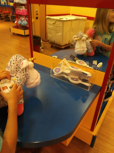 Toy Store «Build-A-Bear Workshop», reviews and photos, 4130 Summit Plaza Dr, Louisville, KY 40241, USA