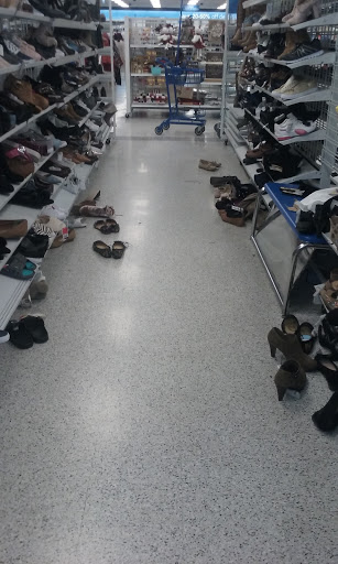 Clothing Store «Ross Dress for Less», reviews and photos, 877 E Baseline Rd, Gilbert, AZ 85233, USA