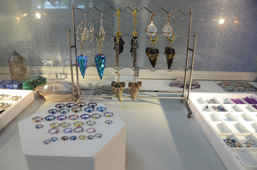 Explore autumn tattoo ideas, creative tattoo ideas in Valparaiso, available at Unity Studio