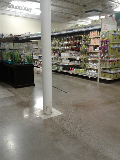 Pet Supply Store «PetSmart», reviews and photos, 3401 Erie Blvd E, Syracuse, NY 13214, USA
