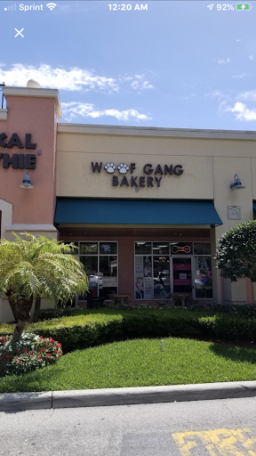 Pet Supply Store «Woof Gang Bakery & Grooming Abacoa», reviews and photos, 5440 Military Trail #7, Jupiter, FL 33458, USA