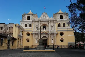 Iglesia de la Merced image