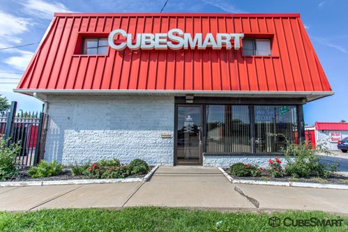 Self-Storage Facility «CubeSmart Self Storage», reviews and photos, 23711 Miles Rd, Warrensville Heights, OH 44128, USA