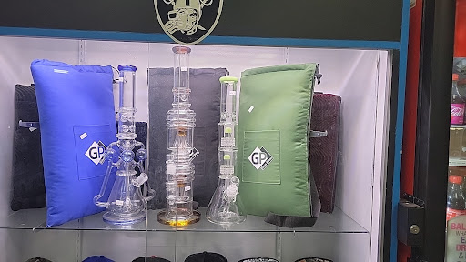 Tobacco Shop «Marina smoke shop», reviews and photos, 6041 Bolsa Ave #4, Huntington Beach, CA 92647, USA